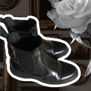 COPY - Doc Martens Flora